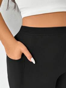 SHEIN Essnce Pantaloni capri estivi da donna taglie forti, set di 2 leggings, leggings neri con tasche, pantaloni da yoga e fitness, leggings comodi, abbigliamento autunnale da donna, completi da casa e tute jogger