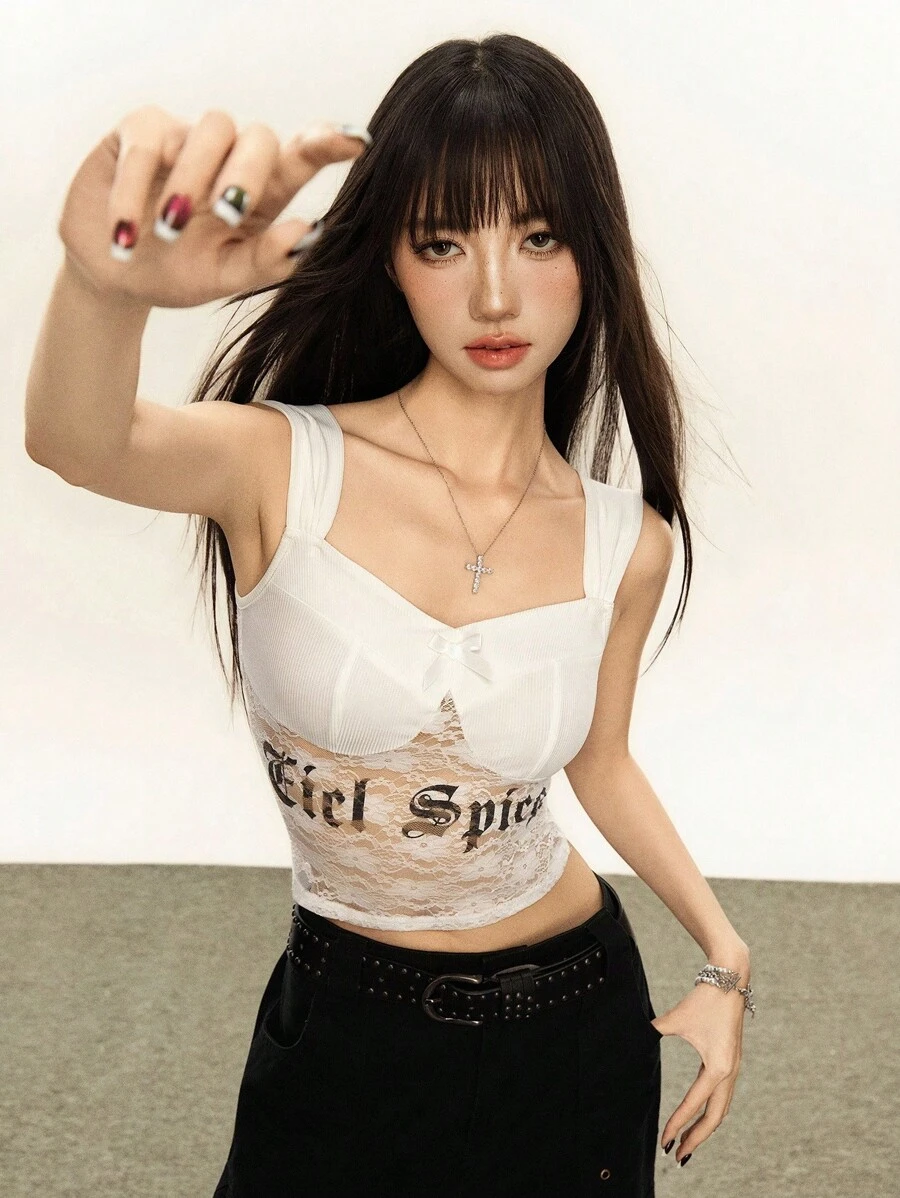 Rina Fox Camiseta de tirantes con estampado de letras y parches de encaje, estilo Y2K baddie - Blanco - Ver 1