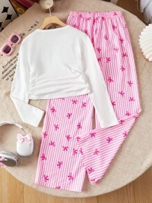 2 件套女童休闲修身针织长袖短款 T 恤，侧面褶皱，字母和蝴蝶印花，以及松紧腰带条纹蝴蝶印花阔腿裤套装，秋季 - 粉色 - 查看 2