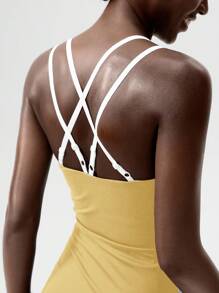 VARSITIE 瑜伽和网球基本款露背女士运动连衣裙 - 黃色 - 查看 7