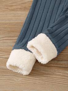 SHEIN 2 件套男童简约字母装饰立领长袖上衣和长裤羊毛装饰睡衣套装 - 霧霾藍 - 查看 5