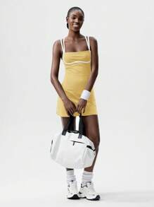 VARSITIE 瑜伽和网球基本款露背女士运动连衣裙 - 黃色 - 查看 5