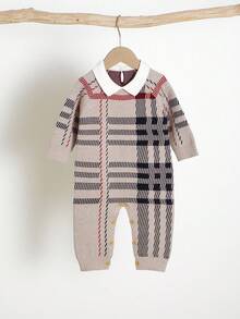 SHEIN 1 件卡其色婴儿连体衣，白色彼得潘领长袖休闲简约连体衣 - 卡其色 - 查看 5