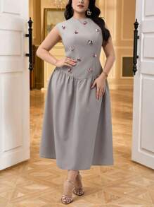 Modelyn Plus Size Women's Sequin Floral Decor Crew Neck Pleated Elegant Dress - Khaki - View 4