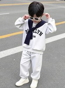 SHEIN 3 件套年轻男孩休闲学院风披肩领字母印花长袖运动衫和松紧腰运动裤套装，适合返校、生日、迎婴派对、节日派对、秋冬季 - 灰色 - 查看 9