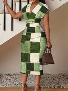 Vestido de talla grande con escote en V profundo y estampado patchwork para el verano - Verde militar - Ver 1