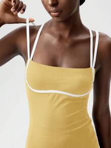 VARSITIE 瑜伽和网球基本款露背女士运动连衣裙 - 黃色 - 查看 4