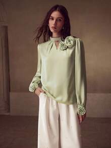 MOTF PREMIUM Blusa con cuello de ojo de cerradura, mangas de linterna y aplicación floral con perlas falsas - Verde - Ver 4