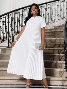 SHEIN Lady Spring, Summer, Autumn And Winter Plus Size Knitted White Fabric Round Neck Short Sleeves Pleated Heavy Loose Dress 3d Three-Dimensional Flower Plus Size Dress Wedding Guest Dress Women Teacher Outfits For Women Business Casual Woman Office Outfits For Women Homecoming Dress Fall Clothes For Women Vacation Outfits Woman Beach Outfits For Woman Formal Dresses For Women Dresses For Women Elegant Birthday Dresses For Women Wedding Guest Dress Dresses For Women Party - White - View 5