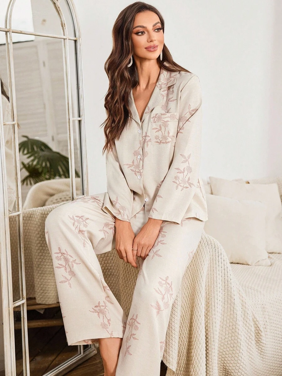 SHEIN Women's Floral Print Lapel Collar Vacation Style Long Sleeve Top & Pants Pajama Set, Summer Pajama Set, Fall Winter Clothes Cozy And Elegant Details