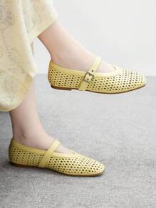 CUCCOO BIZCHIC 女士时尚通勤百搭休闲玛丽珍平底鞋 - 黃色 - 查看 9