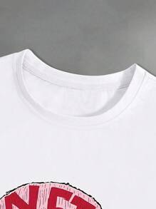 Manfinity EMRG 男士休闲宽松圆领短袖 T 恤和裤子套装，美国街头嘻哈风格 T 恤和喇叭裤两件套服装 - 彩色 - 查看 3