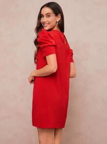 Amorya 素色泡泡袖直筒連衣裙