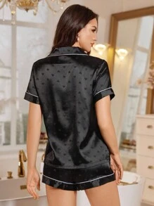 LuxeNights Bộ đồ ngủ quần short tay ngắn họa tiết trái tim bằng vải jacquard mềm mại thanh lịch dành cho nữ - màu đen - Xem 2