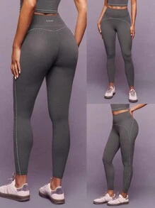 GLOWMODE 24英寸 FeatherFit™ Big Vibe 柔软弹力吸汗对比色虚线紧身裤，低冲击瑜伽普拉提工作室健身房日常活动 - 深灰色 - 查看 6