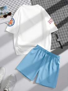 Manfinity Roghcode 男士字母印花圆领短袖休闲 T 恤和抽绳腰短裤套装搭配度假套装，男士两件套夏季服装，舒适服装 - 彩色 - 查看 2