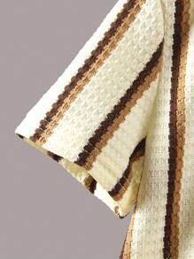 SHEIN Playful Pals 2pcs Young Boy Textured Stripe Knit Shirt And Shorts Set - Multicolor - View 3