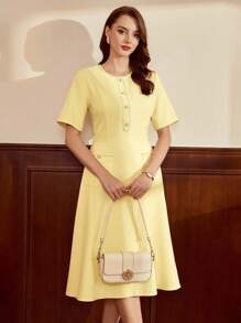 Vintamour Váy nữ cổ điển thanh lịch có túi vải jacquard viền nút tương phản Váy đi nghỉ thường ngày Váy dự tiệc cưới trở lại trường Trang phục đi nghỉ cho nữ Quần áo mùa thu cho nữ Trang phục giáo viên cho nữ Váy sinh nhật cho nữ Quần áo trở lại trường Váy cho nữ Trang phục sinh nhật thanh lịch cho nữ Quần áo mùa thu Trang phục công sở cho nữ Quần áo đi làm Trang phục đi làm cho nữ Trang phục hòa nhạc cho nữ Trang phục lễ hội cho nữ - Màu vàng - Xem 4