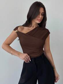 Firerie Áo thun bó eo nhún bèo vai lệch vai đơn giản dành cho nữ, thiết kế tối giản thanh lịch cho việc đi làm hàng ngày, mùa xuân hè, trang phục sân bay, trang phục đi nghỉ, giáo viên - Cà phê nâu - Xem 7