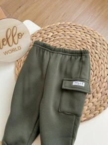 2件套男婴可爱军绿色连帽卫衣带口袋和松紧腰裤套装，秋冬季 - 彩色 - 查看 6