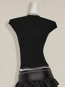 SHEIN ICON Y2k Summer Going Out Burgundy Goth Women's Casual Zipper Crew Neck T-Shirt, Minimalist & Fashionable, Suitable For Summer - Black - View 2