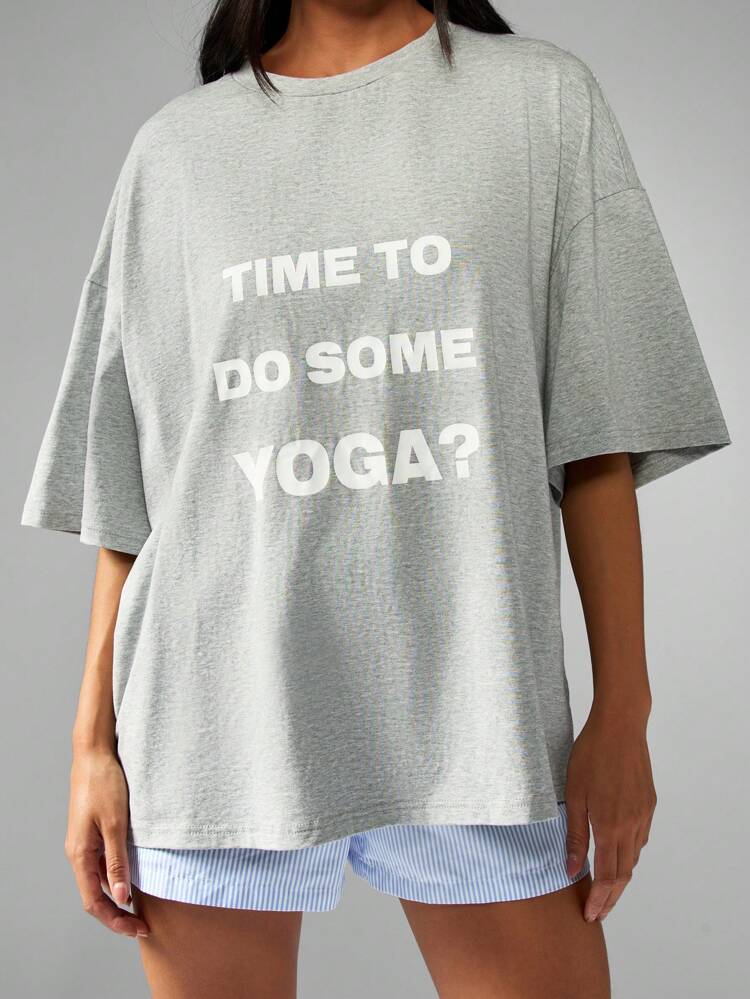 MISSGUIDED Oversized Graphic T-Shirt With Yoga Question Print