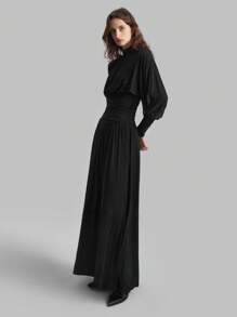 Ontre 2025 Nouvelle robe noire de printemps pour femmes avec col montant, plissée, manches lanternes, style minimaliste
