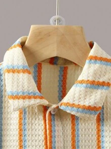 SHEIN 2pcs Young Boy Textured Stripe Knit Shirt And Shorts Set - Multicolor - View 5