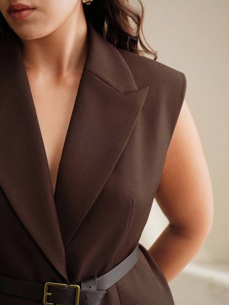 Conjunto de Blazer Vintage Sem Mangas e Shorts de Cintura Alta com Cinto para Mulheres Plus Size