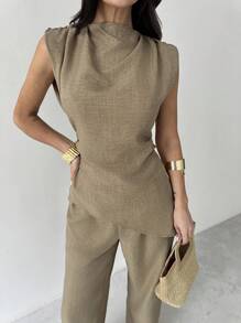 Firerie 女式两件套卡其色简约优雅休闲通勤办公室服装：无袖不对称褶皱腰衬衫 + 常规褶皱阔腿裤、亚麻通勤套装、沙滩装、机场装、度假装、教师装