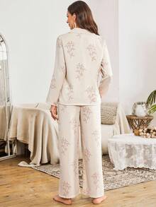 SHEIN Women's Floral Print Lapel Collar Vacation Style Long Sleeve Top & Pants Pajama Set, Summer Pajama Set, Fall Winter Clothes Cozy And Elegant Details
