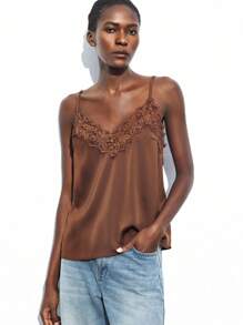 Maija 女士棕色蕾丝拼接上衣，优雅浪漫时尚舒适宽松V领可调节吊带休闲上衣，适合夏季、秋季、商务、度假，棕色吊带背心，适合度假、夏季外出、毕业典礼等场合。 - 棕色 - 查看 5