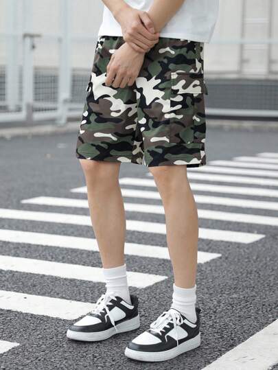SHEIN 青少年休闲迷彩全印花舒适短裤，通勤、上学、日常休闲、旅行、运动皆宜，适合春夏季