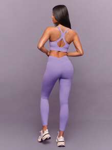 GLOWMODE FeatherFit™-Sculpt V 领工字背心运动文胸背心，中等支撑，健身 - 紫丁香色 - 查看 7