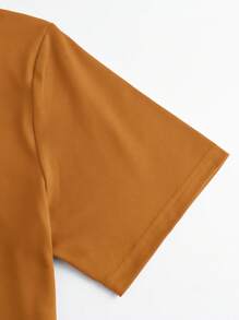 SHEIN LUNE 音乐节印花圆领女式 T 恤 乡村女孩穿着靴子做图案 T 恤女式上衣 - 駝色 - 查看 3