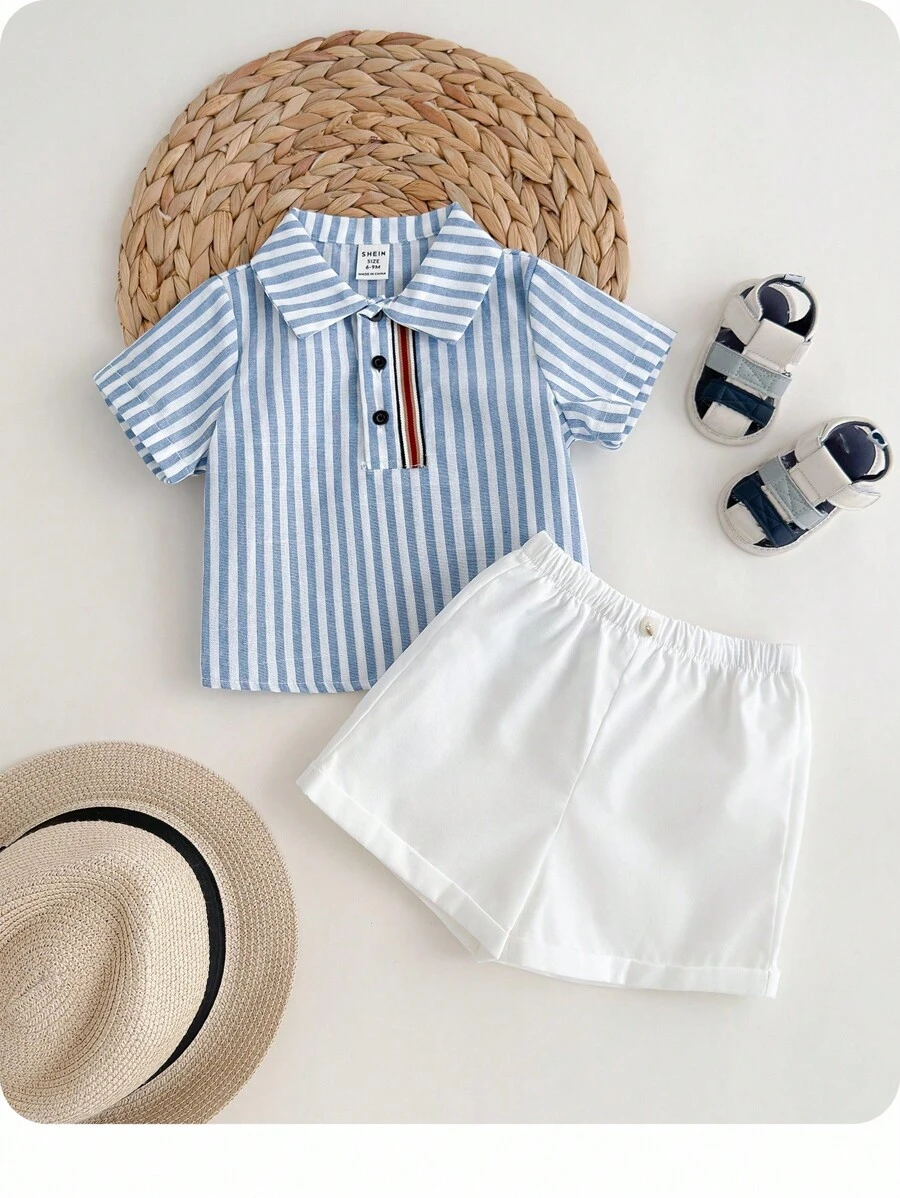 2 件婴儿男孩/女孩休闲运动学院风彩色条纹丝带短袖衬衫和白色短裤套装，适合日常穿着、春夏季，适合生日派对、洗礼、1 岁生日庆祝、派对、表演、婚礼和其他场合