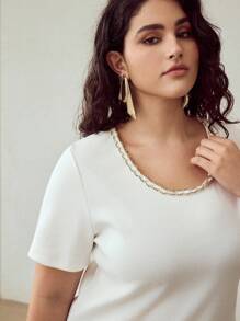 MOTF PREMIUM PLUS SIZE CONTRAST BEADED TRIM SHORT SLEEVE TEE - White - View 6