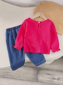 SHEIN Playful Pals Bộ quần denim dài tay in hình bướm màu đỏ mận giản dị cho bé gái mùa thu/đông - Màu Hồng Tươi - Xem 2