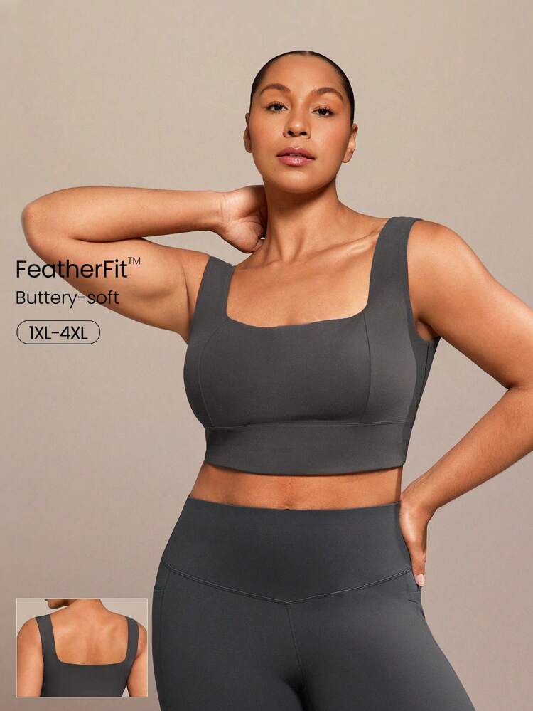 Sujetador deportivo FeatherFit™ con cobertura completa de axilas, cuello cuadrado, de bajo impacto, para yoga y uso diario, con copas extraíbles