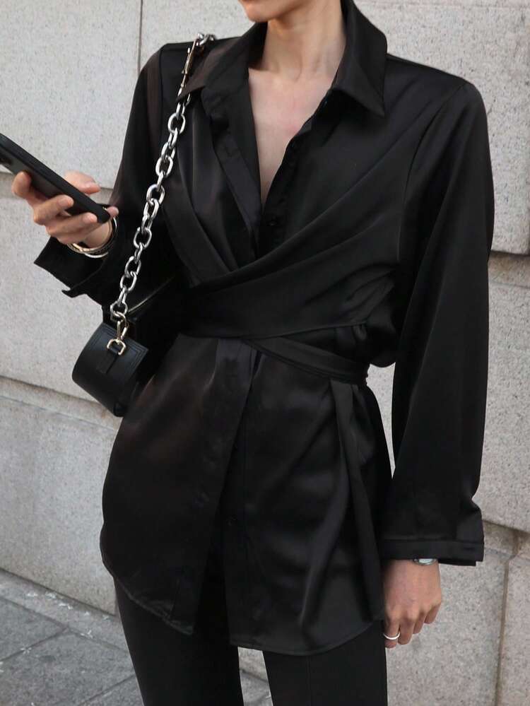 Women's Black Cinched Waist Tie Cuff Long Sleeve Vintage Style Shirt