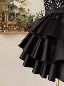 Lovelzi 优雅、浪漫、性感的黑色缎面面料，深 V 领，收腰，紧身胸衣，大量水钻装饰，有骨紧身胸衣，后背系带，A 字裙，褶皱设计，适合毕业典礼、学校开学典礼、音乐节、生日派对、婚礼、舞会礼服 - 黑色 - 查看 5