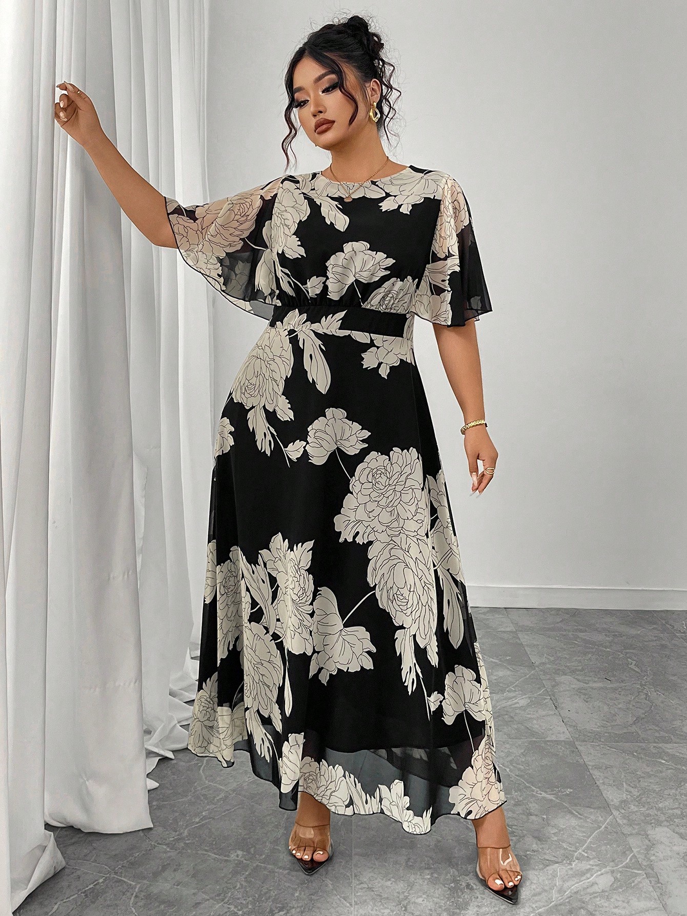 Modelyn فستان ماكسي من الشيفون مع أكمام واسعة مزين...