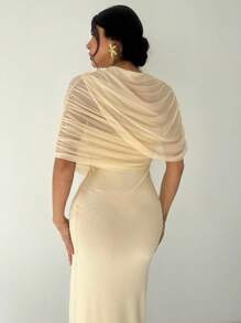 Firerie 优雅浪漫纯黄色荷叶边领口不对称褶皱腰身修身长裙，适合海滩、机场、度假、工作