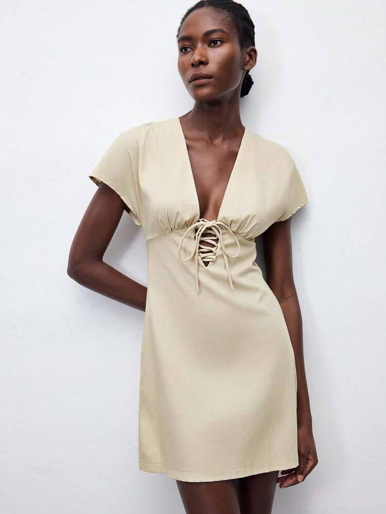 SHEIN Maija 2025 Summer New Arrival Elegant Cocktail Dresses, Suitable For Wedding Guests, Brunch, Airport, Boho Vacation, Beach Music Festival, Easter, Graduation, Casual Daily Wear, With Neckline Tie, Bowknot Design, Short Sleeve, Mini Length