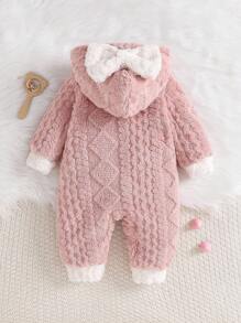 SHEIN 1 件女婴长袖连帽连体衣，毛绒蝴蝶装饰，柔软舒适，绗缝花卉图案羊毛连体衣，前按扣开合，休闲日常穿着，秋冬 - 粉色 - 查看 2