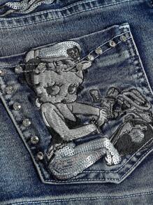 Betty Boop | ROMWE 复古千禧朋克超低腰超短刺绣手枪图案女式牛仔短裤 - 藍色 - 查看 4