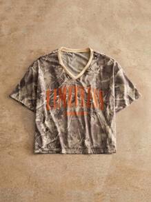 Manfinity VCAY Men's Casual Letter Print Loose Fit Drop Shoulder V-Neck Short Sleeve T-Shirt, Suitable For Daily Wear Camo Graphic Tee Camo Jersey Shirt Men Oversized Crop Printed Graphic Tee Oversized Graphic Tee - Multicolor - View 2