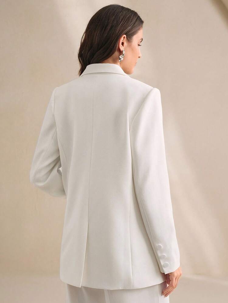 Elegante, locker geschnittene Damenjacke mit floraler Stickerei