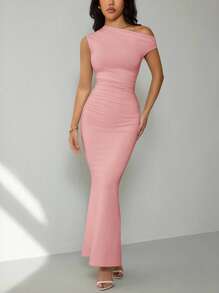 SHEIN PETITE 夏季服装、日常约会和旅行装、派对装、优雅女士内衣、外出装、斜肩不对称加长鱼尾裙、俱乐部女士装、约会装、宴会礼服 - 粉色 - 查看 4