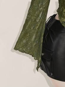 SHEIN ICON 加大码蕾丝喇叭袖前系带性感方领衬衫 - 軍綠色 - 查看 6